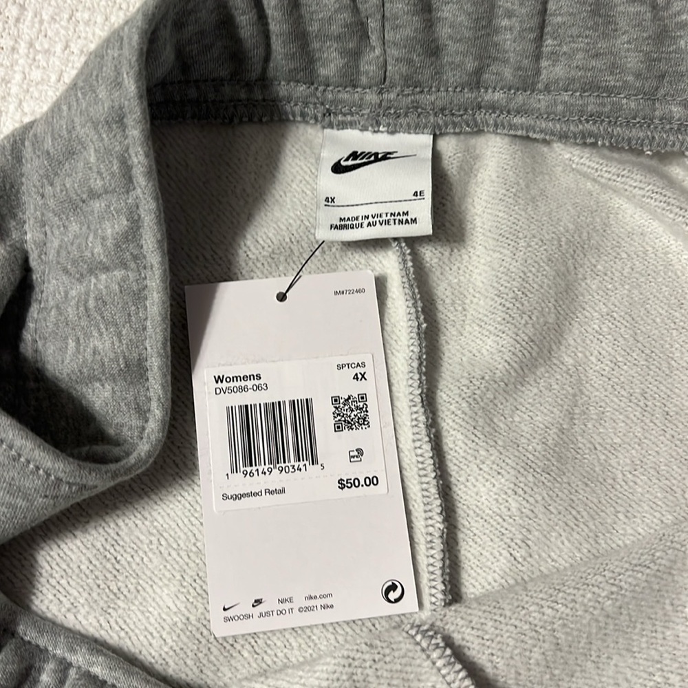 NIKE Women's Sportswear Jersey Shorts gray size 4X plus size standard fit NWT - Picture 10 of 10